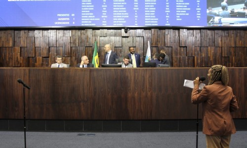 Alerj aprova diretrizes orçamentárias de 2025